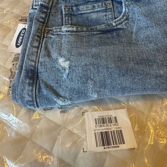 NWT Old Navy sky high straight jeans 14 - Picture 6 of 6